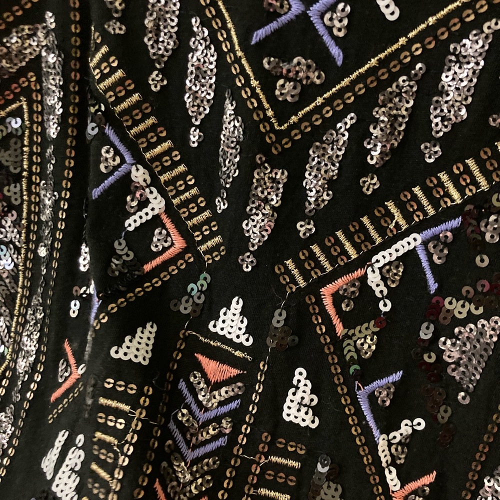 Express Sequined Tank - Picture 2 of 4